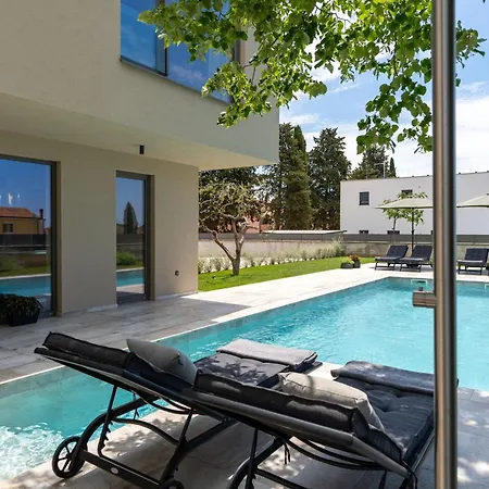 빌라 Luxury Lipa Tree Novigrad Istria