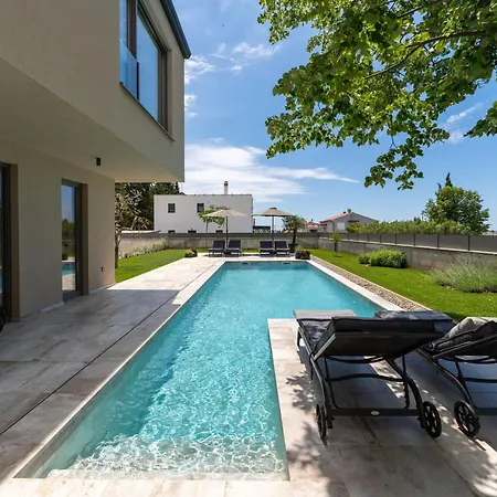 Villa Luxury Lipa Tree Novigrad Istria