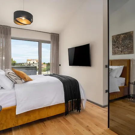 Luxury Lipa Tree Villa *