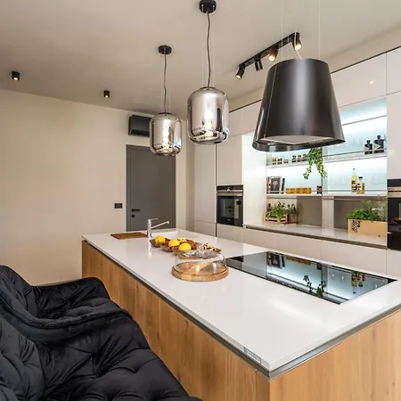 Villa Luxury Lipa Tree