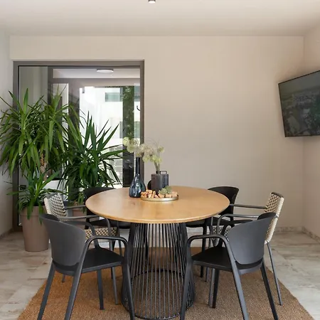 Villa Luxury Lipa Tree