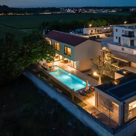 빌라 Luxury Lipa Tree *