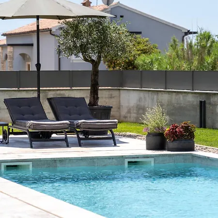 Villa Luxury Lipa Tree Novigrad Istria