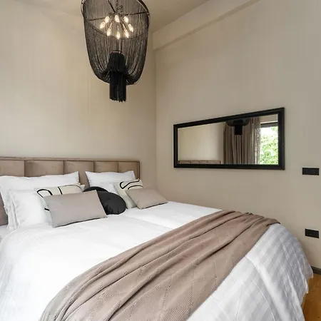 Luxury Lipa Tree Villa *