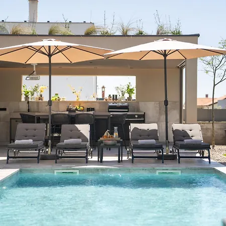 Luxury Lipa Tree Novigrad Istria