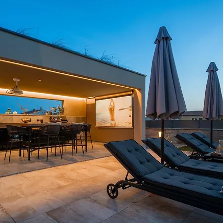 Luxury Lipa Tree * Novigrad Istria