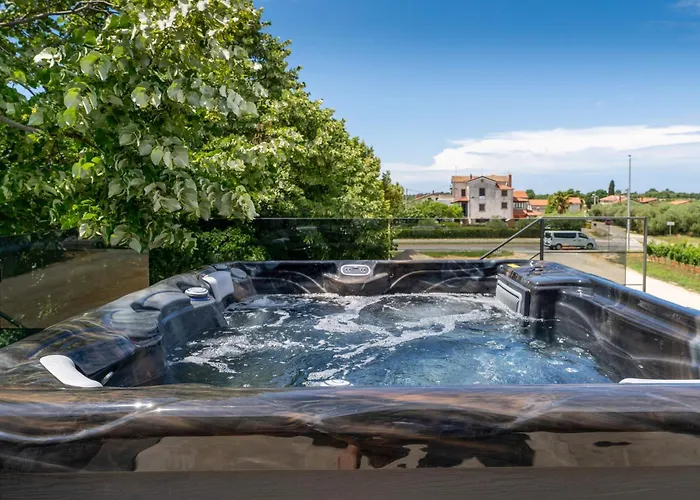 Villa Luxury Lipa Tree Novigrad Istria