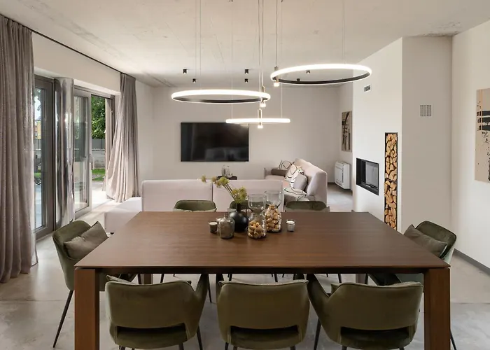 Villa Luxury Lipa Tree