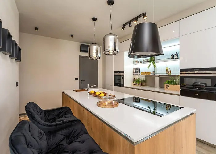 Villa Luxury Lipa Tree